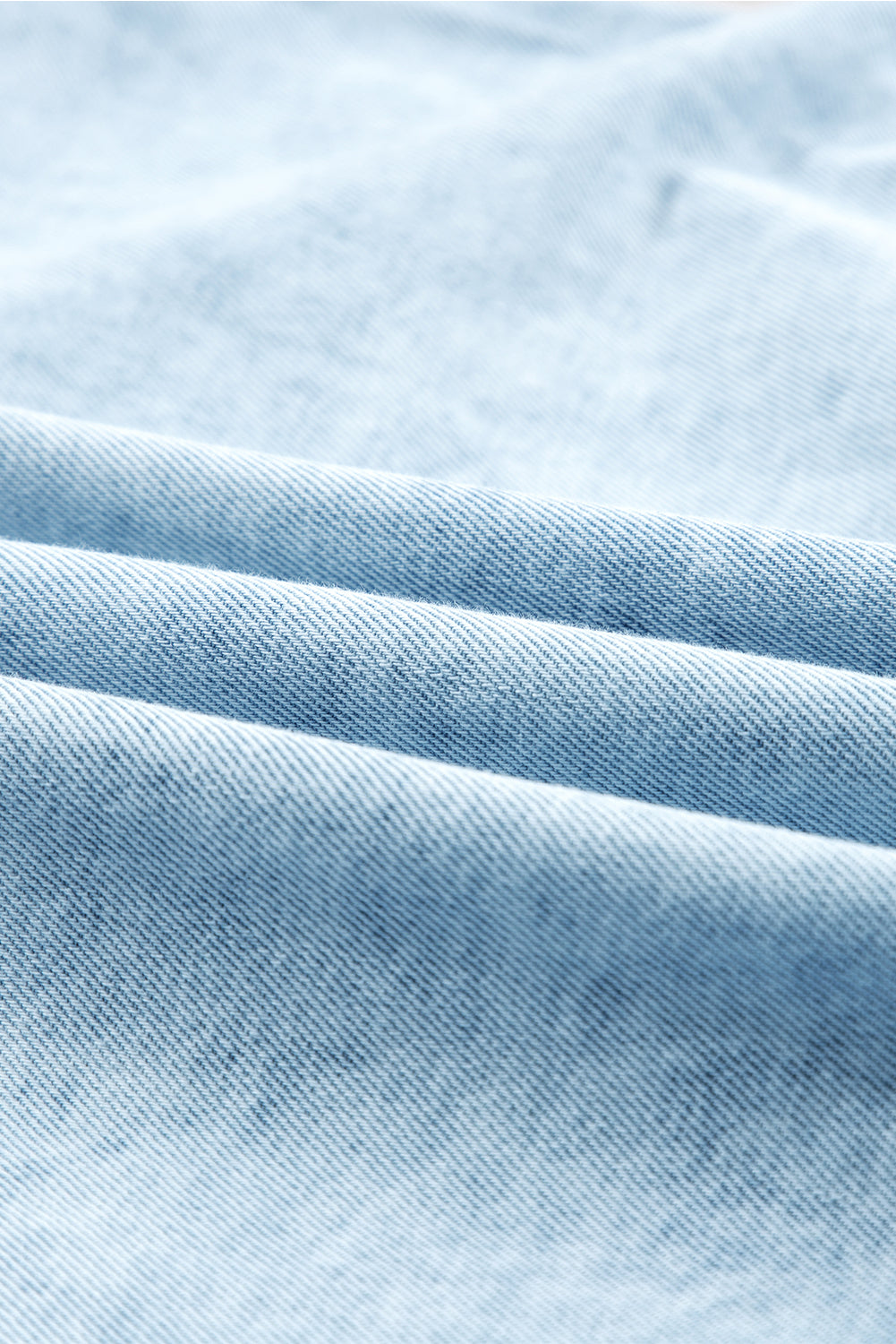 ชุดเดรสยีนส์แขนสั้นติดกระดุม Beau Blue Mineral Wash