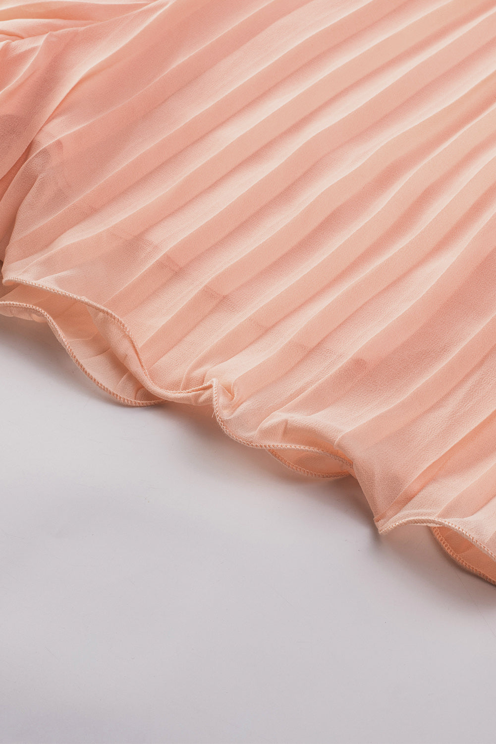 ชุดรอมเปอร์คอวีผูกเอวจีบสีชมพู