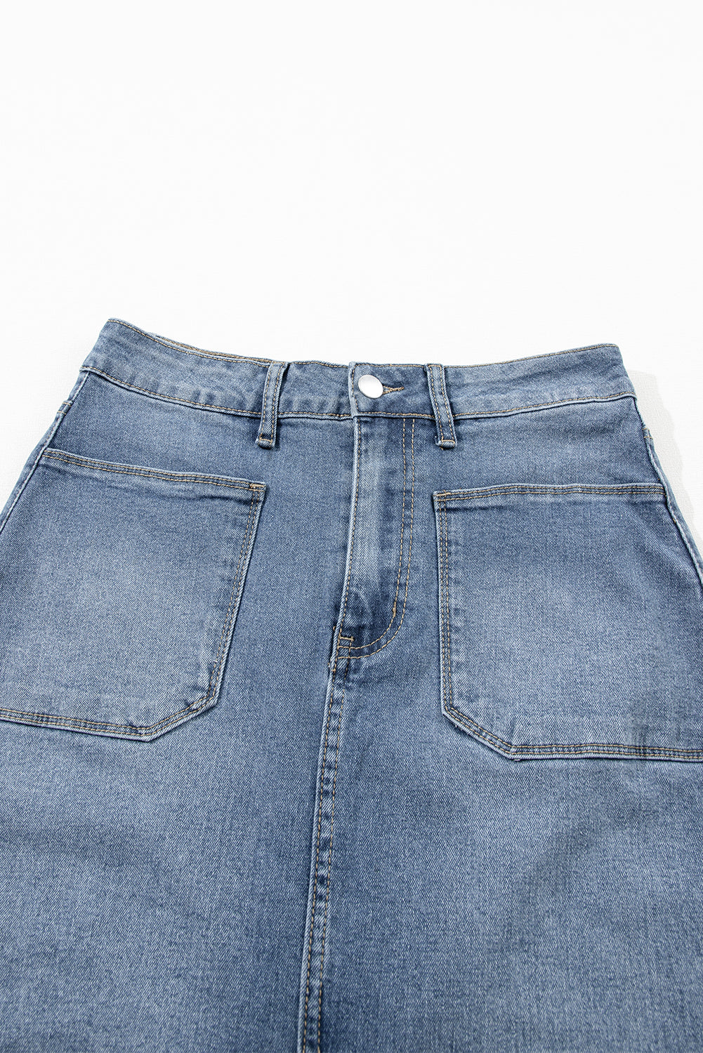 กระโปรงยีนส์ Midi ผ่าด้านหน้ากระเป๋าสีฟ้า 4 ช่อง