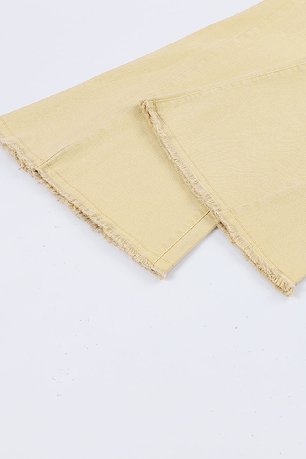 กางเกงยีนส์บานกลางเอวสีกากี Raw Edge