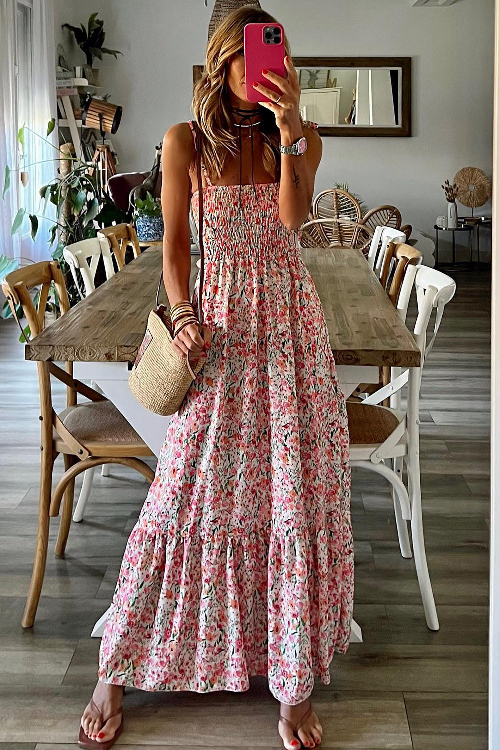 ชุดแม็กซี่เดรสลายดอกไม้ Boho สีขาว