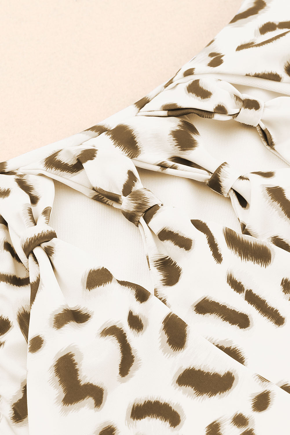 ชุดว่ายน้ำวันพีซแบบไหล่เดียวพิมพ์ลายเสือดาว