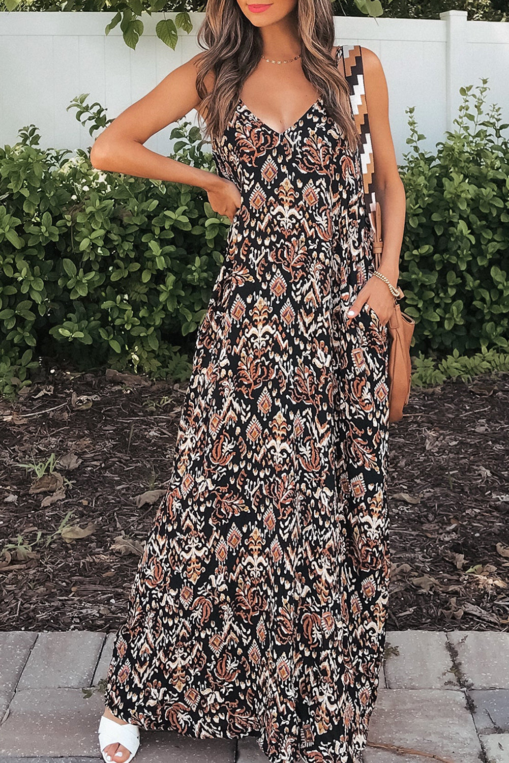Black Boho Retro Printed Spaghetti Strap V Neck Maxi Dress Black Boho Retro Printed Spaghetti Strap V Neck Maxi Dress